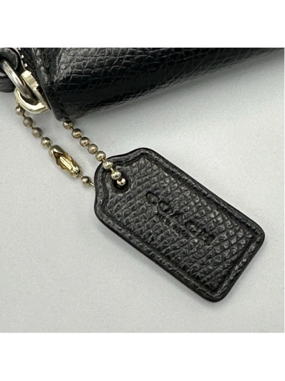 Coach medium cross